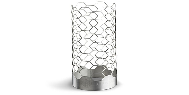 Automatic correction of laser cutting parameters as thickness changes